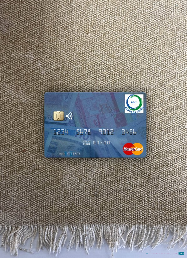 Download Guinea Bissau Banco Da Uniao mastercard photolook front Photoshop template